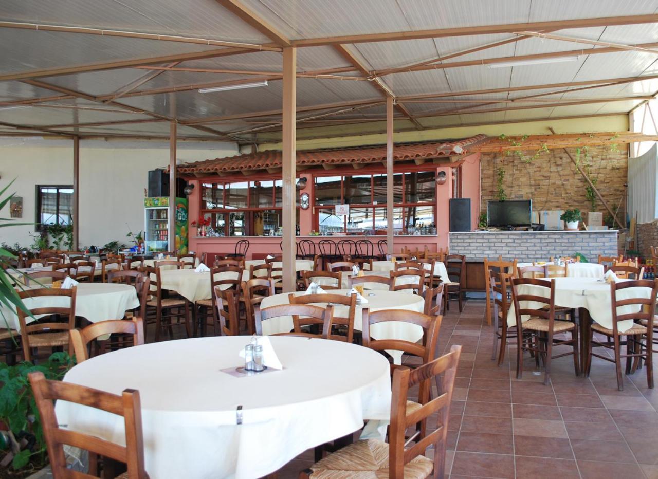 Blue Bay Hotel Charamida Extérieur photo