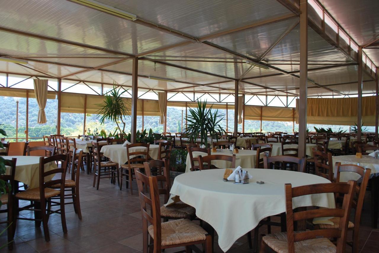 Blue Bay Hotel Charamida Extérieur photo